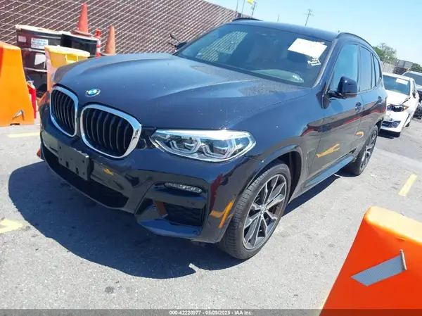 5UXTY3C02L9C73901 2020 BMW X3 - Image 2