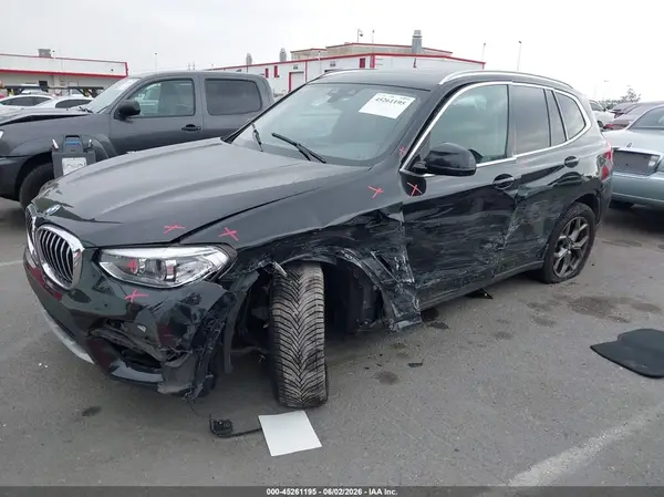 5UXTY3C02M9E37228 2021 BMW X3 - Image 2