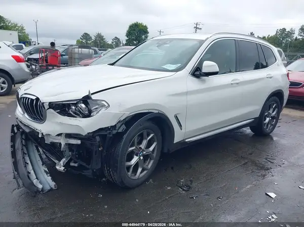 5UXTY3C02M9F98663 2021 BMW X3 - Image 2
