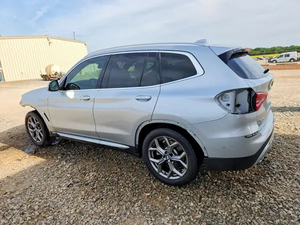 5UXTY3C02M9G87827 2021 BMW X3 - Image 2