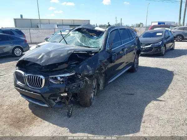5UXTY3C03L9D58004 2020 BMW X3 - Image 2