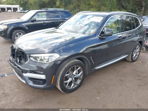 5UXTY3C03LLU70169 2020 BMW X3 - Image 2