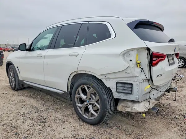 5UXTY3C03M9D81820 2021 BMW X3 - Image 2