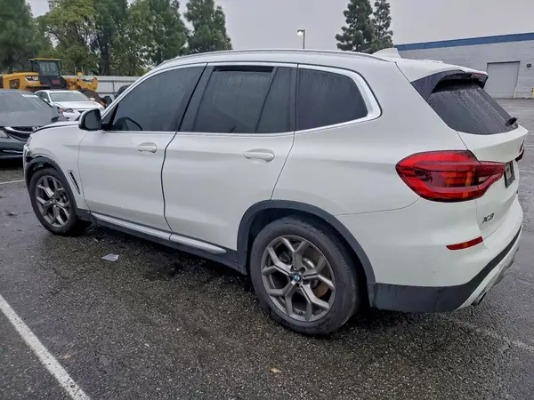 5UXTY3C03M9E65667 2021 BMW X3 - Image 2