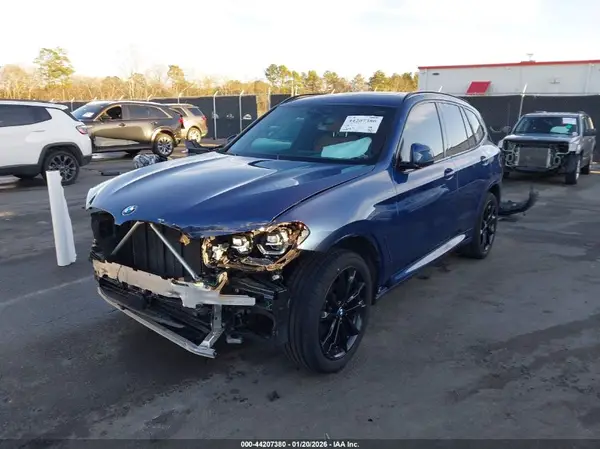 5UXTY3C03M9G54352 2021 BMW X3 - Image 2