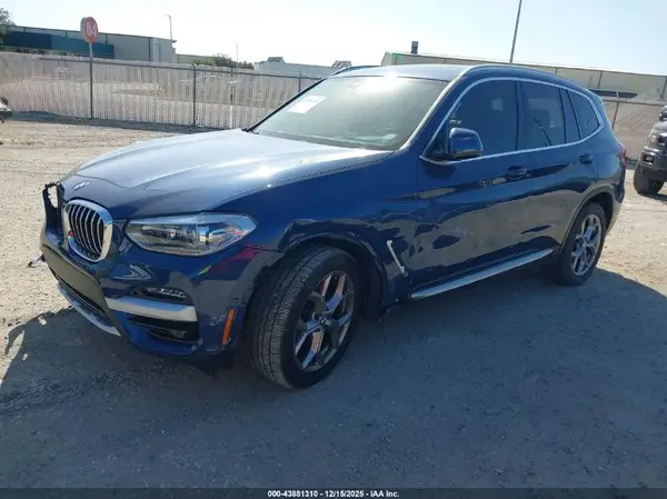 5UXTY3C03M9G68736 2021 BMW X3 - Image 2