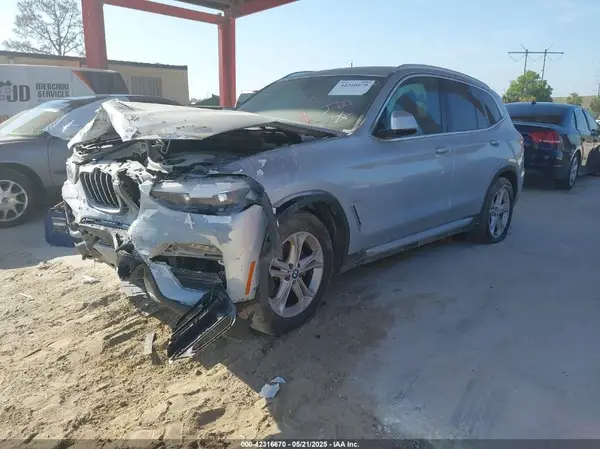 5UXTY3C04LLE55196 2020 BMW X3 - Image 2