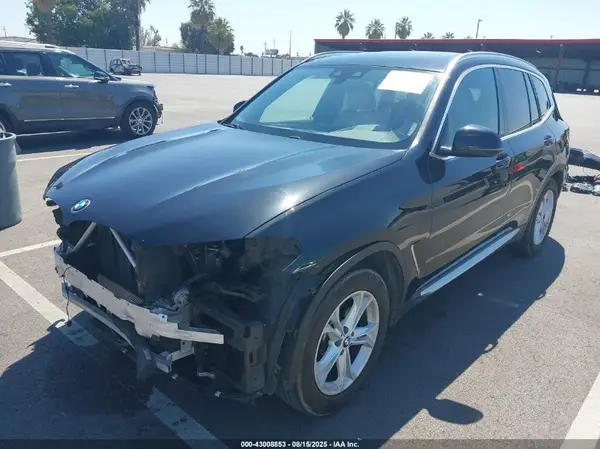 5UXTY3C04LLE55635 2020 BMW X3 - Image 2
