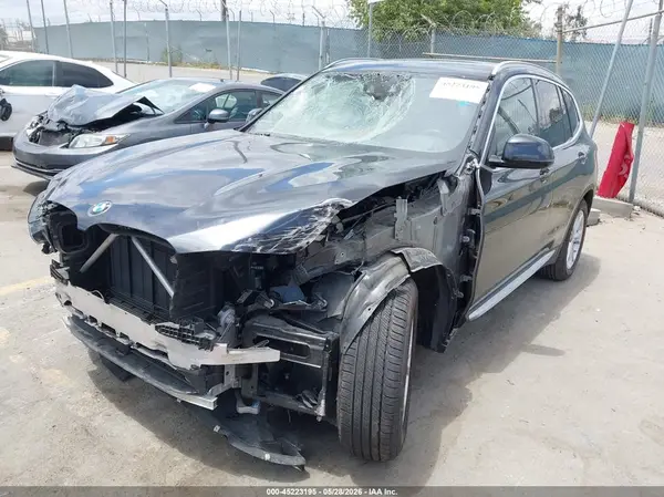 5UXTY3C04LLU70486 2020 BMW X3 - Image 2