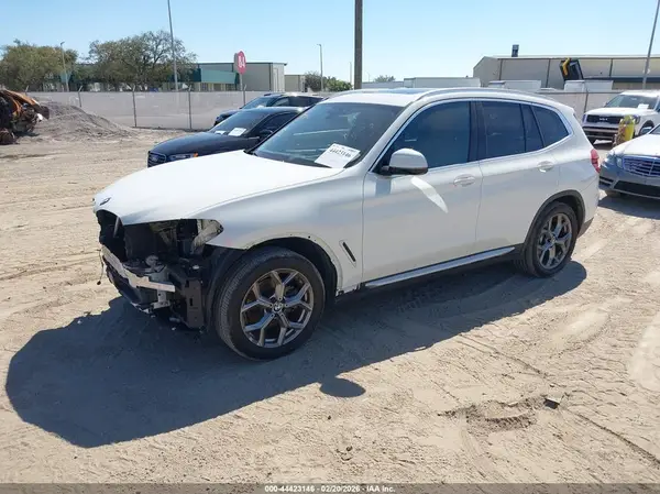 5UXTY3C04LLU71993 2020 BMW X3 - Image 2
