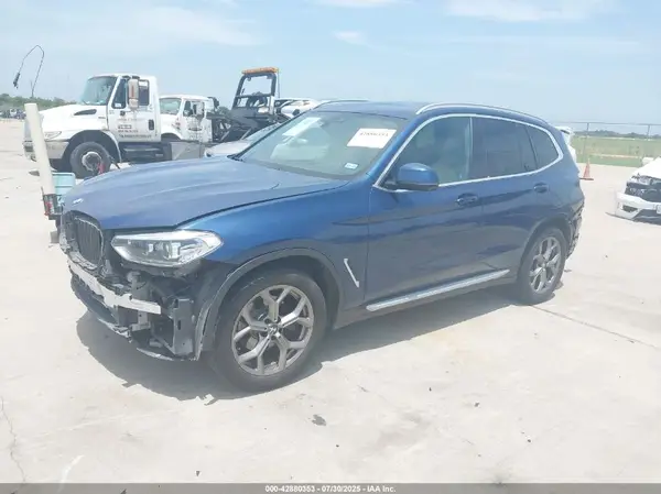 5UXTY3C04M9D88226 2021 BMW X3 - Image 2