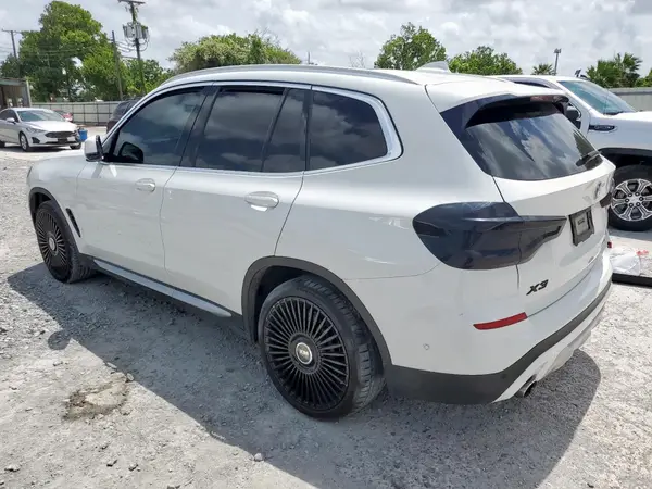 5UXTY3C04M9D90901 2021 BMW X3 - Image 2