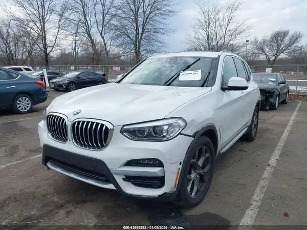 5UXTY3C04M9E22004 2021 BMW X3 - Image 2