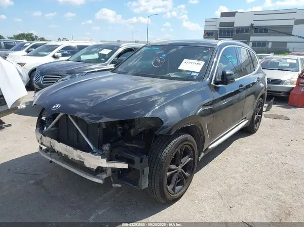 5UXTY3C04M9E94658 2021 BMW X3 - Image 2