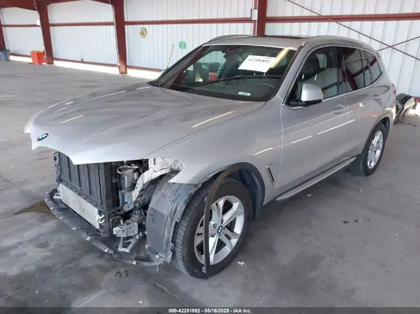 5UXTY3C05LLE55644 2020 BMW X3 - Image 2