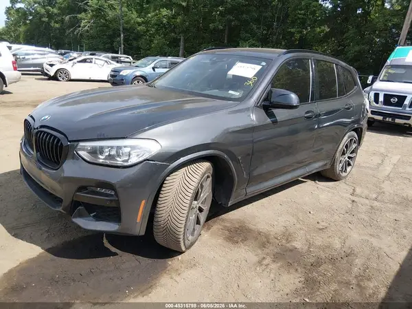 5UXTY3C05LLU69945 2020 BMW X3 - Image 2