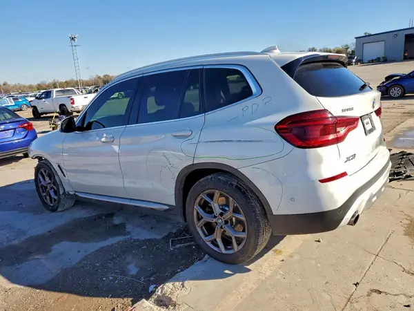 5UXTY3C05M9G20400 2021 BMW X3 - Image 2