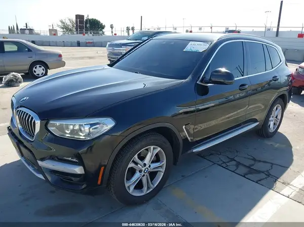 5UXTY3C05M9G56376 2021 BMW X3 - Image 2