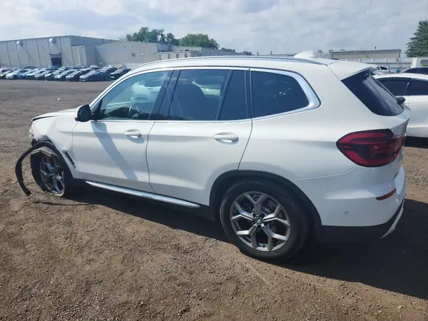 5UXTY3C05M9H18813 2021 BMW X3 - Image 2