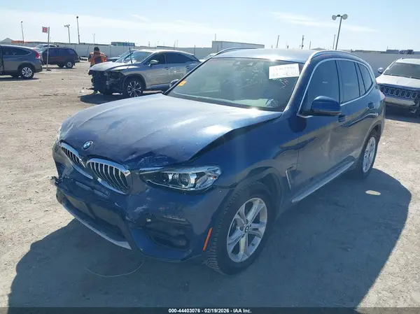5UXTY3C06L9B70450 2020 BMW X3 - Image 2
