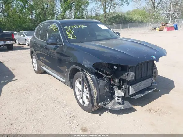 5UXTY3C06LLU69498 2020 BMW X3 - Image 1