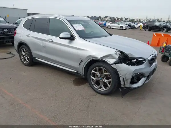 5UXTY3C06LLU70182 2020 BMW X3 - Image 1