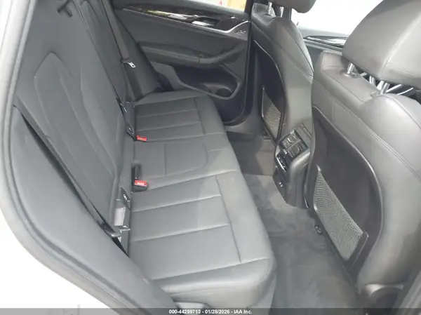 5UXTY3C06LLU70182 2020 BMW X3 - Image 8