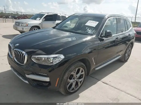 5UXTY3C06M9E37250 2021 BMW X3 - Image 2