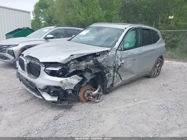 5UXTY3C06M9E86528 2021 BMW X3 - Image 2