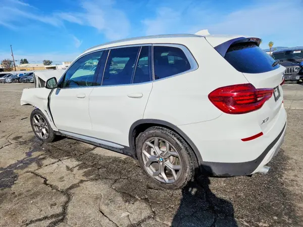 5UXTY3C06M9F61213 2021 BMW X3 - Image 2