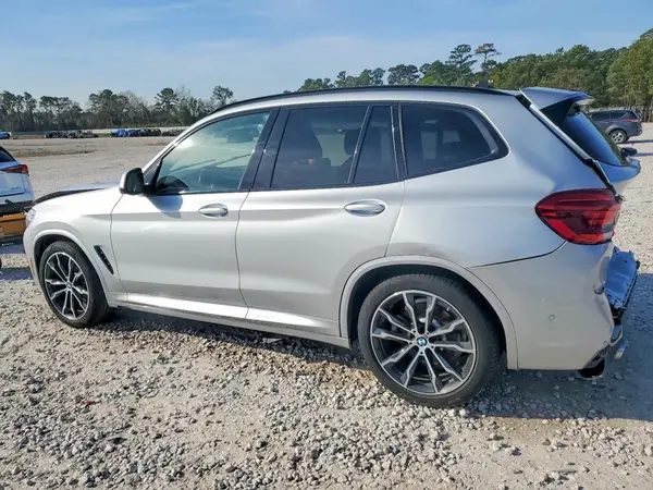 5UXTY3C07L9C62392 2020 BMW X3 - Image 2