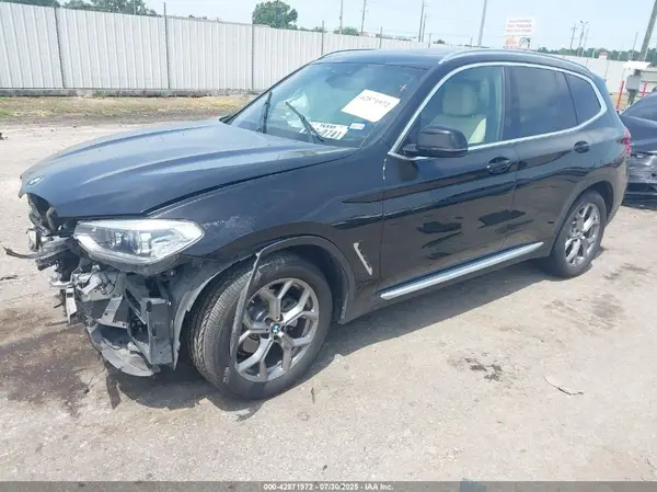 5UXTY3C07LLE54754 2020 BMW X3 - Image 2