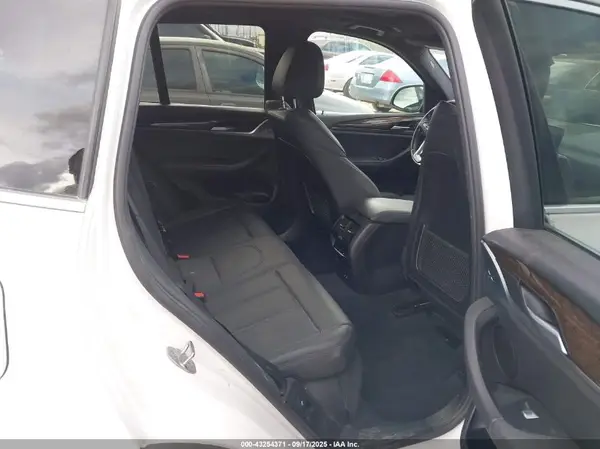 5UXTY3C07LLU71633 2020 BMW X3 - Image 8