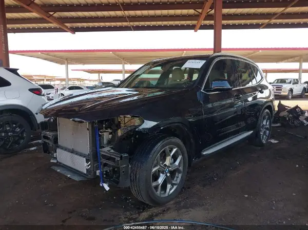 5UXTY3C07M9E74629 2021 BMW X3 - Image 2