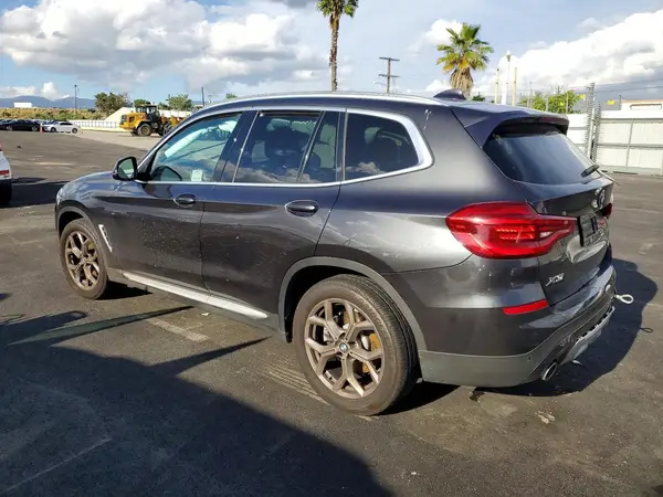 5UXTY3C07M9F94429 2021 BMW X3 - Image 2