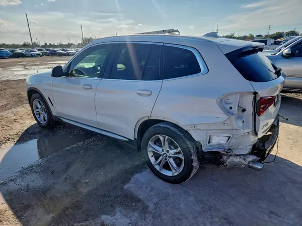 5UXTY3C07M9G31799 2021 BMW X3 - Image 2