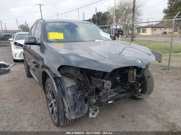 5UXTY3C07M9G70408 2021 BMW X3 - Image 1