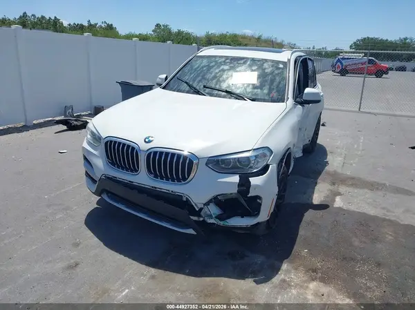 5UXTY3C08LLE55315 2020 BMW X3 - Image 2