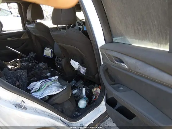 5UXTY3C08LLE55475 2020 BMW X3 - Image 8