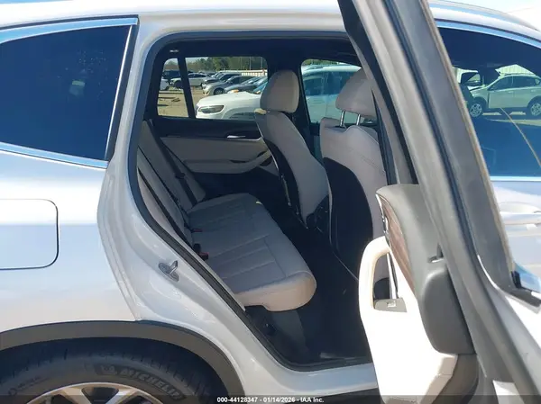 5UXTY3C08LLU72144 2020 BMW X3 - Image 8