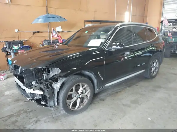 5UXTY3C08M9D79917 2021 BMW X3 - Image 2