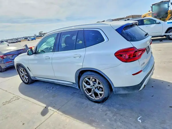 5UXTY3C08M9E39839 2021 BMW X3 - Image 2