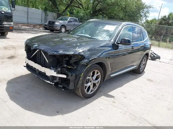 5UXTY3C08M9F36815 2021 BMW X3 - Image 2