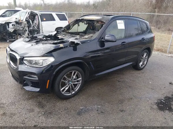5UXTY3C08M9F54585 2021 BMW X3 - Image 2