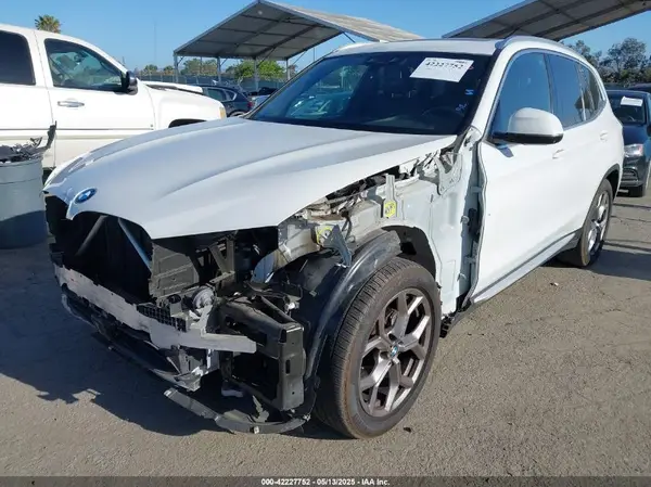 5UXTY3C08M9G04837 2021 BMW X3 - Image 2