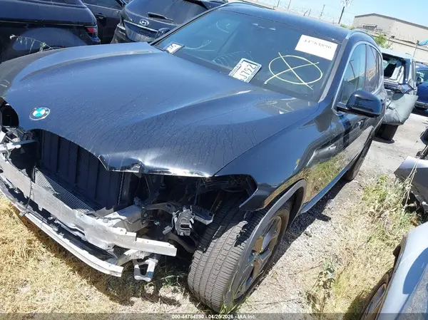 5UXTY3C09L9C08723 2020 BMW X3 - Image 2