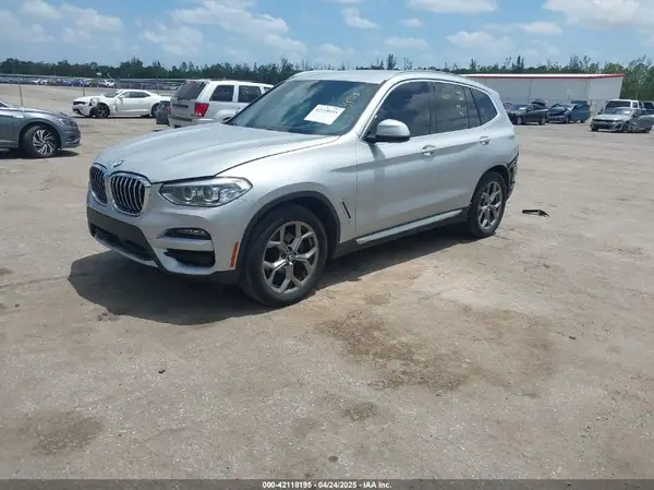 5UXTY3C09LLU69754 2020 BMW X3 - Image 2