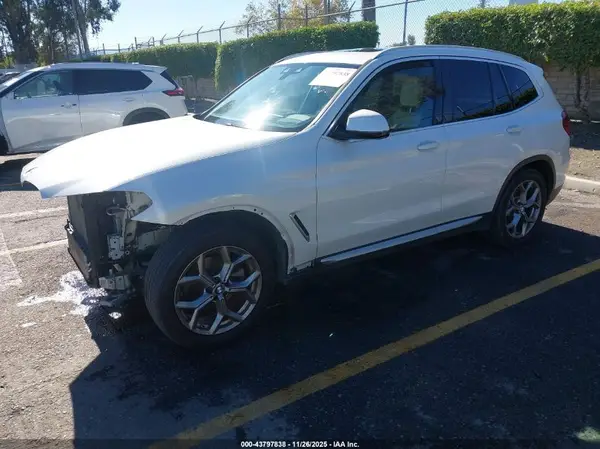 5UXTY3C09M9E34049 2021 BMW X3 - Image 2
