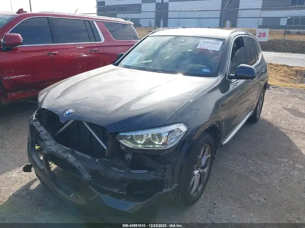 5UXTY3C0XL9D03467 2020 BMW X3 - Image 2