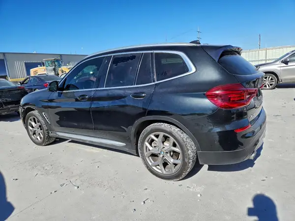 5UXTY3C0XLLU70427 2020 BMW X3 - Image 2